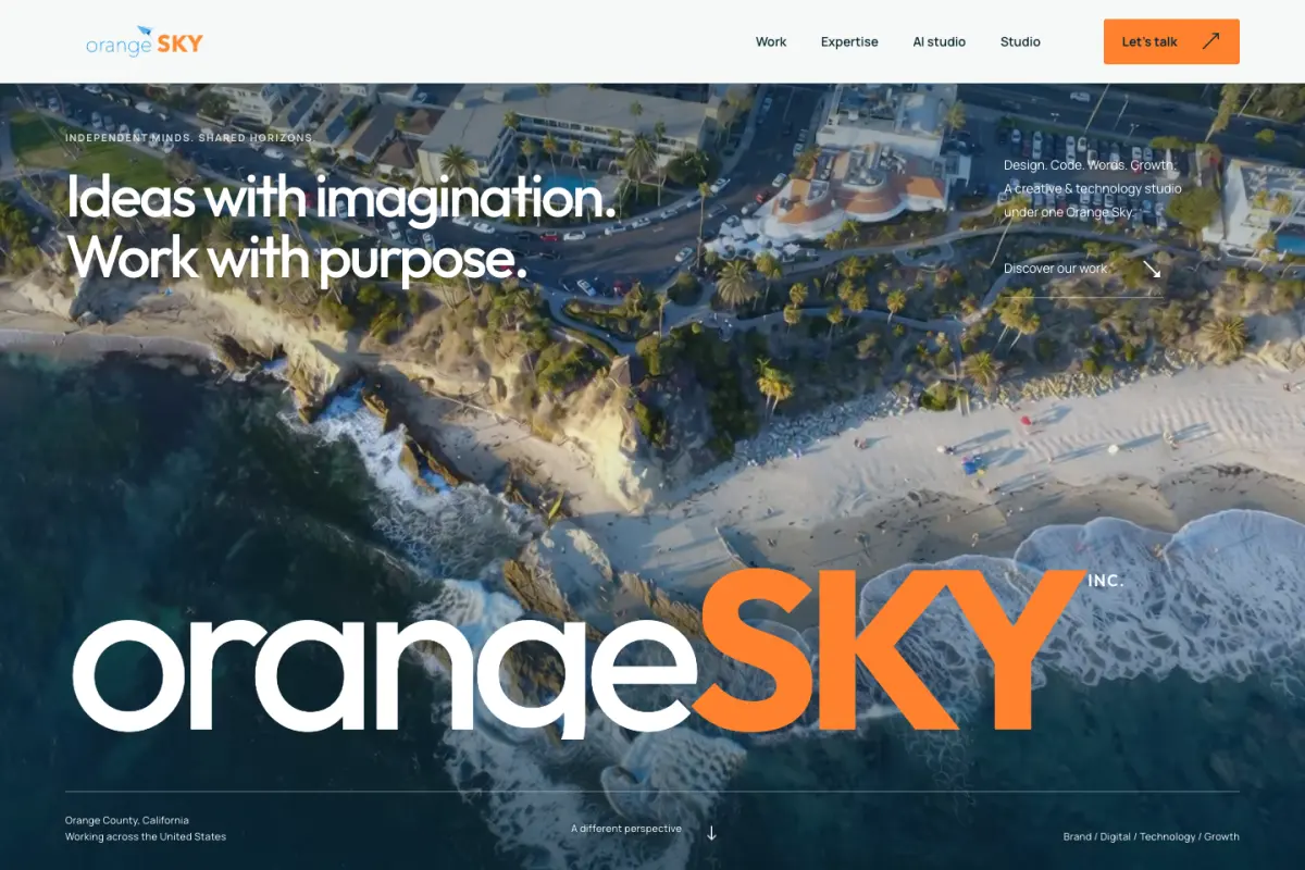 Главная страница Orange Sky с оранжевым и голубым фирменными цветами